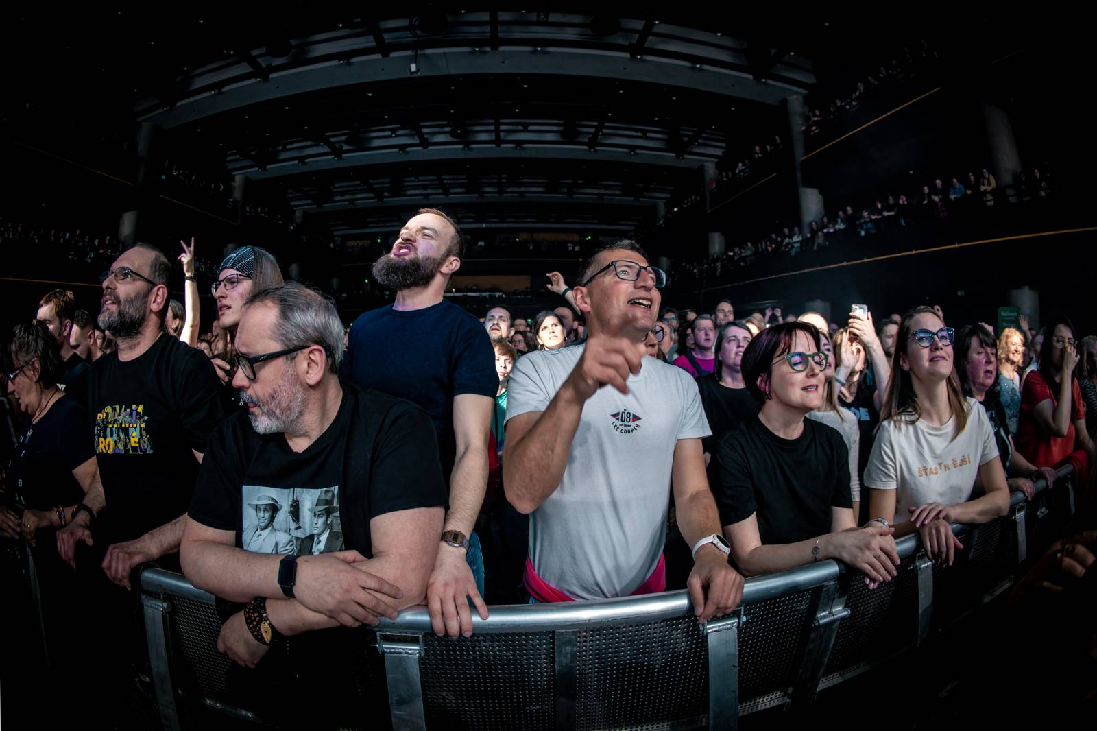 Tata Bojs se vrátili do Fora Karlín. Natřískanému sálu představili nové album