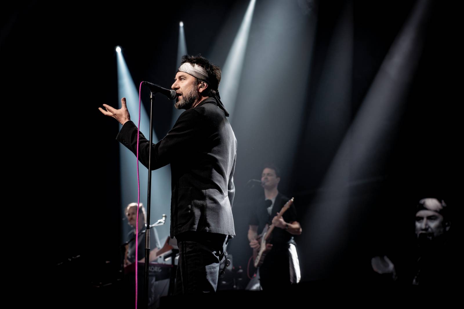 Tata Bojs se vrátili do Fora Karlín. Natřískanému sálu představili nové album