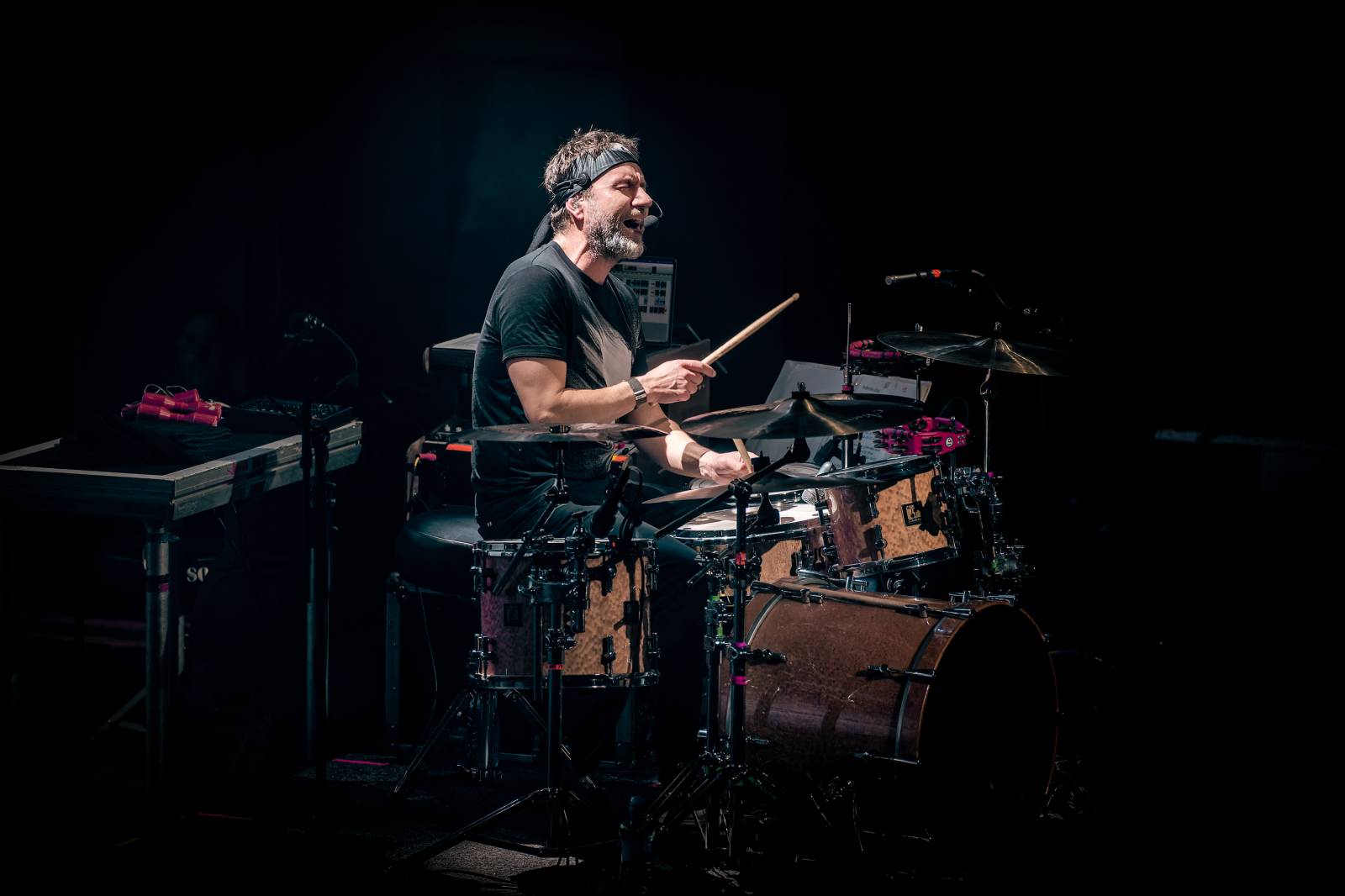 Tata Bojs se vrátili do Fora Karlín. Natřískanému sálu představili nové album