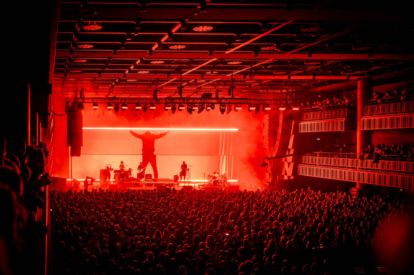 Tata Bojs se vrátili do Fora Karlín. Natřískanému sálu představili nové album