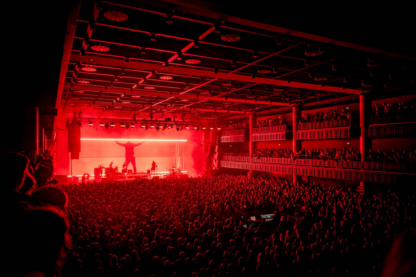 Tata Bojs se vrátili do Fora Karlín. Natřískanému sálu představili nové album