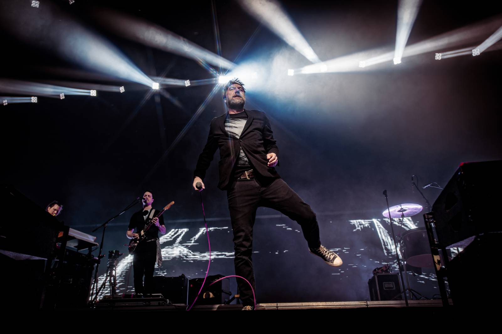 Tata Bojs se vrátili do Fora Karlín. Natřískanému sálu představili nové album