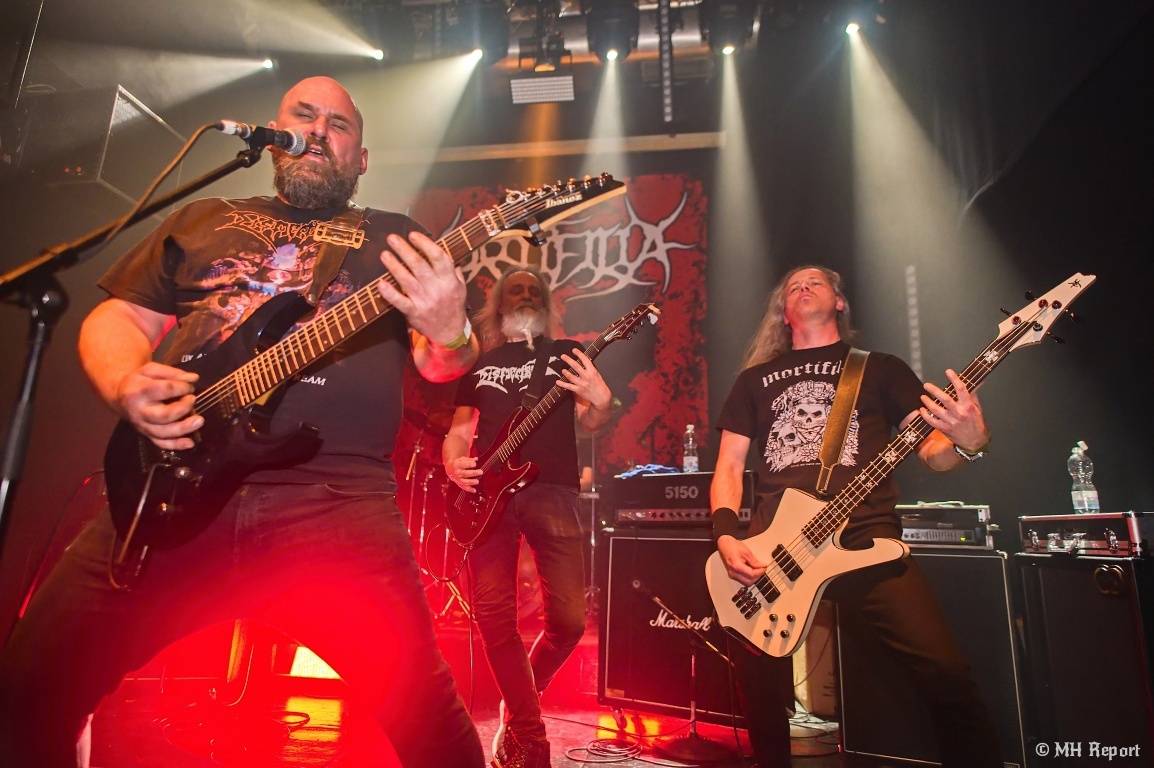 Nahum, Innersphere a Mortifilia vyrazili na společné turné, zastavili se i v Plzni