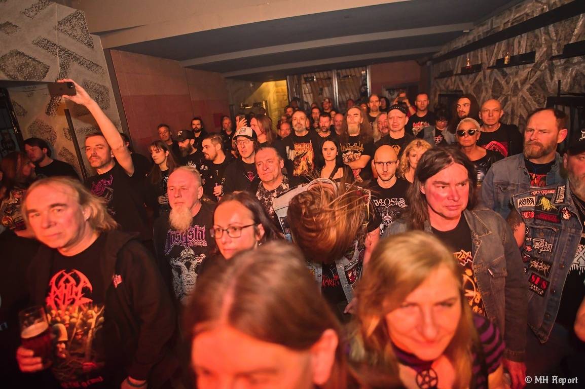 Nahum, Innersphere a Mortifilia vyrazili na společné turné, zastavili se i v Plzni