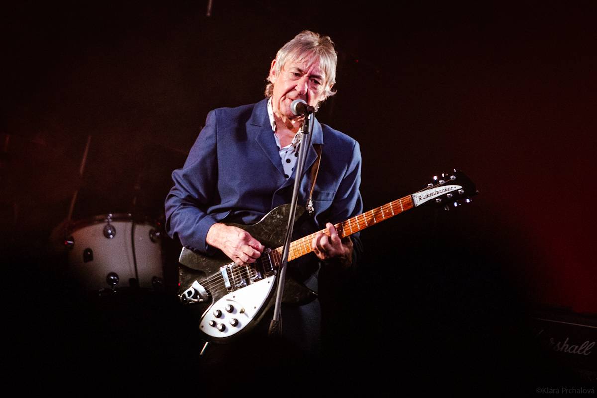 Buzzcocks slaví padesát let na scéně, brněnskou Flédu provedli zásadními momenty své kariéry