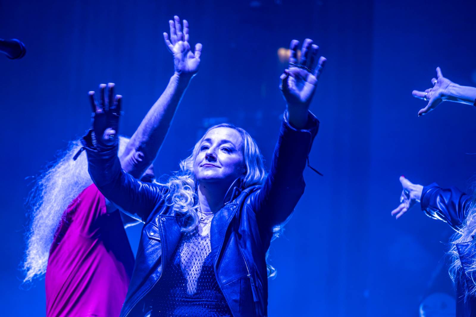 Jasná Páka a Hudba Praha bavily fanoušky téměř do půlnoci, v Lucerně vzpomínaly na Michala Ambrože