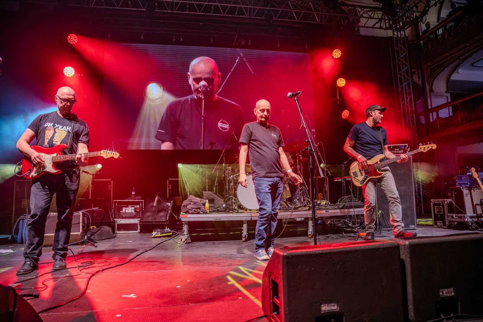 Jasná Páka a Hudba Praha bavily fanoušky téměř do půlnoci, v Lucerně vzpomínaly na Michala Ambrože