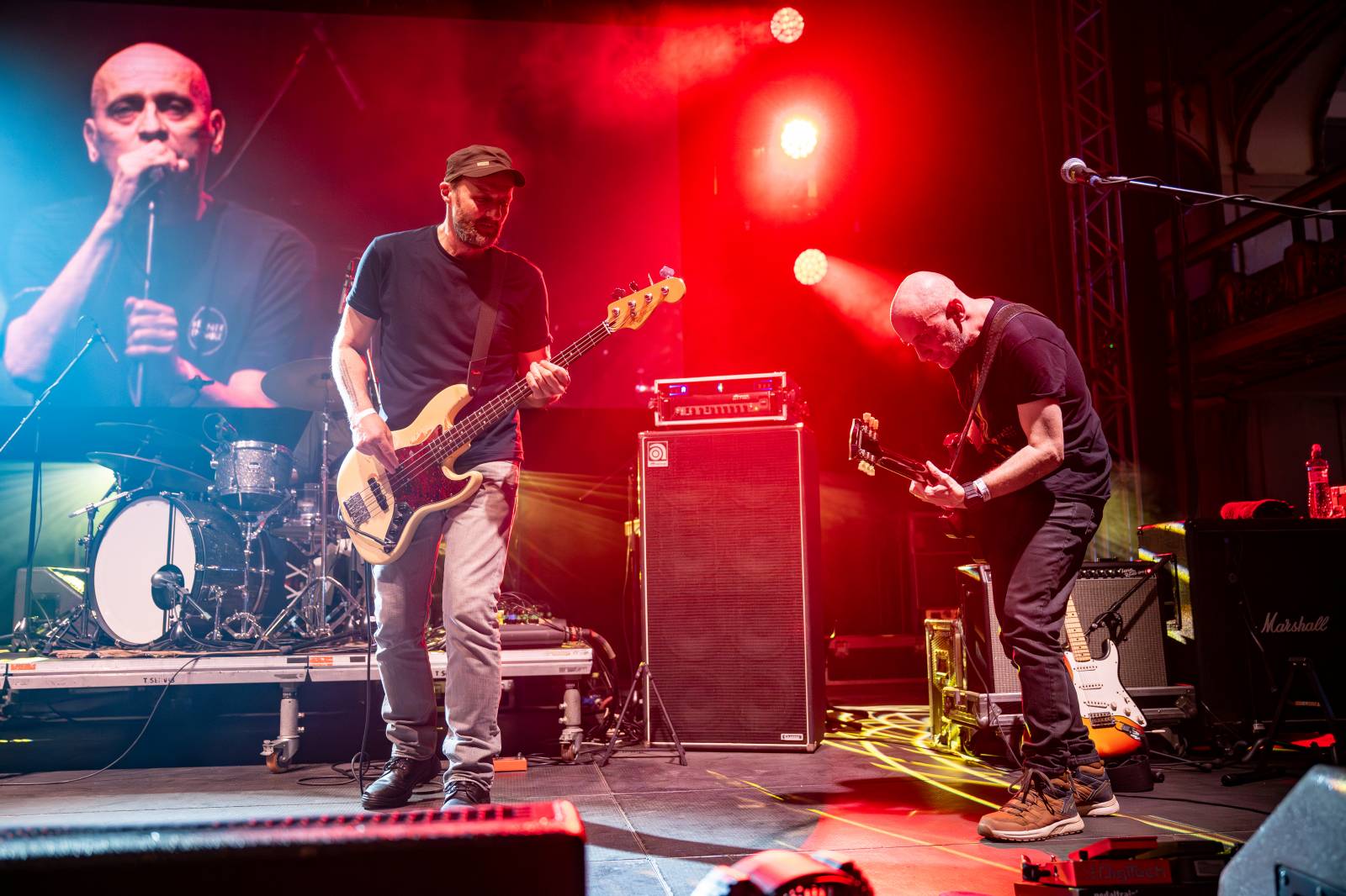 Jasná Páka a Hudba Praha bavily fanoušky téměř do půlnoci, v Lucerně vzpomínaly na Michala Ambrože