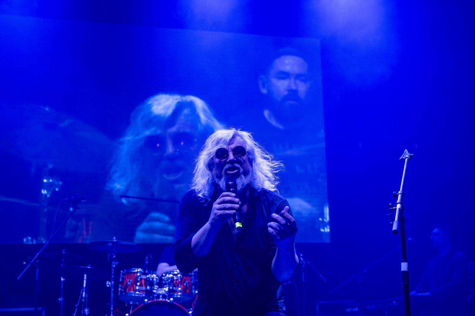 Jasná Páka a Hudba Praha bavily fanoušky téměř do půlnoci, v Lucerně vzpomínaly na Michala Ambrože