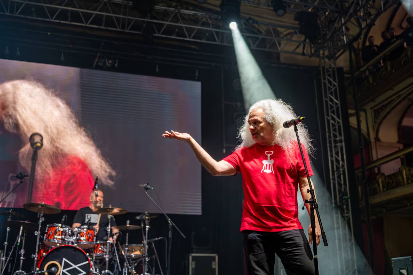 Jasná Páka a Hudba Praha bavily fanoušky téměř do půlnoci, v Lucerně vzpomínaly na Michala Ambrože