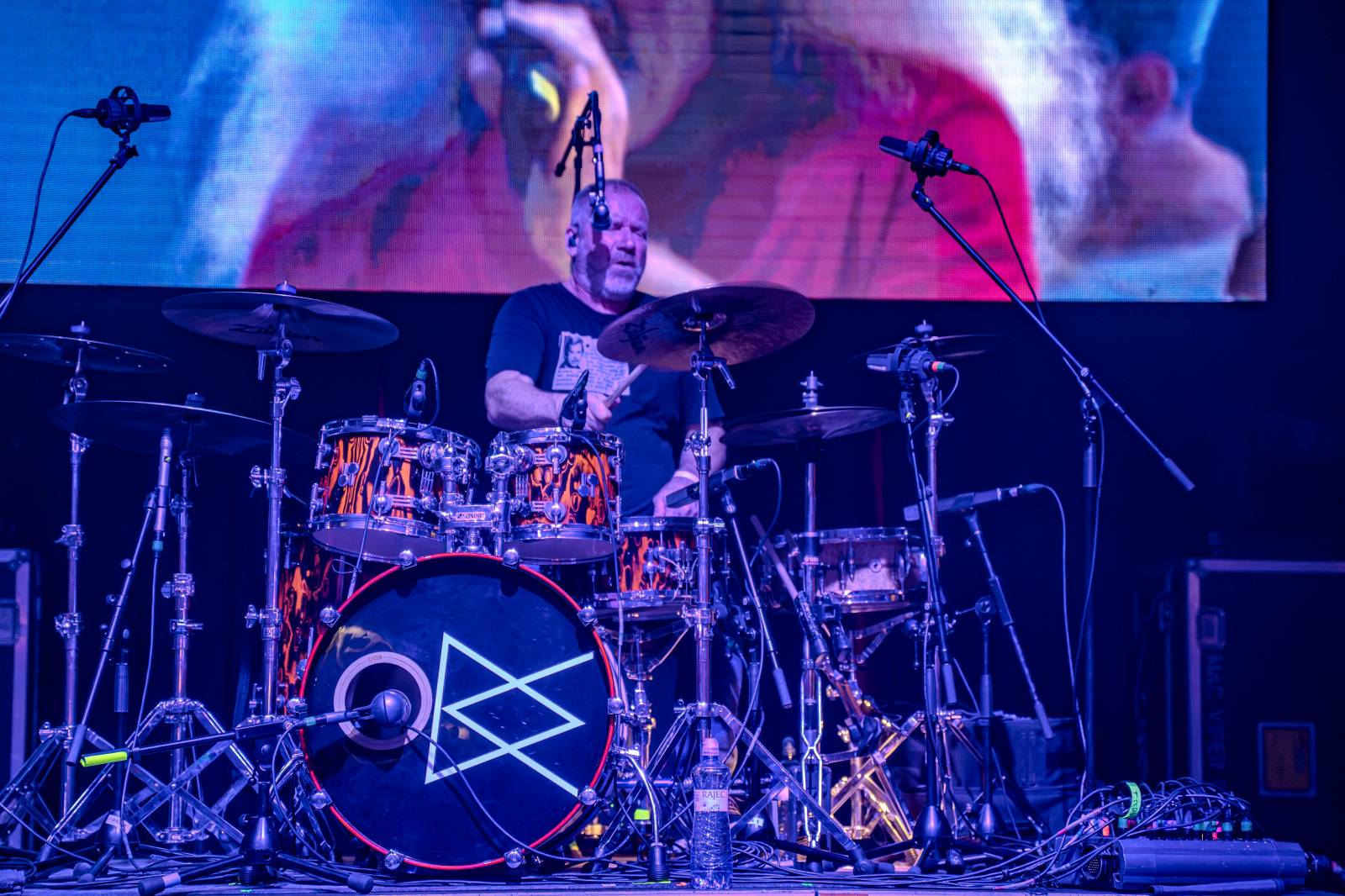 Jasná Páka a Hudba Praha bavily fanoušky téměř do půlnoci, v Lucerně vzpomínaly na Michala Ambrože