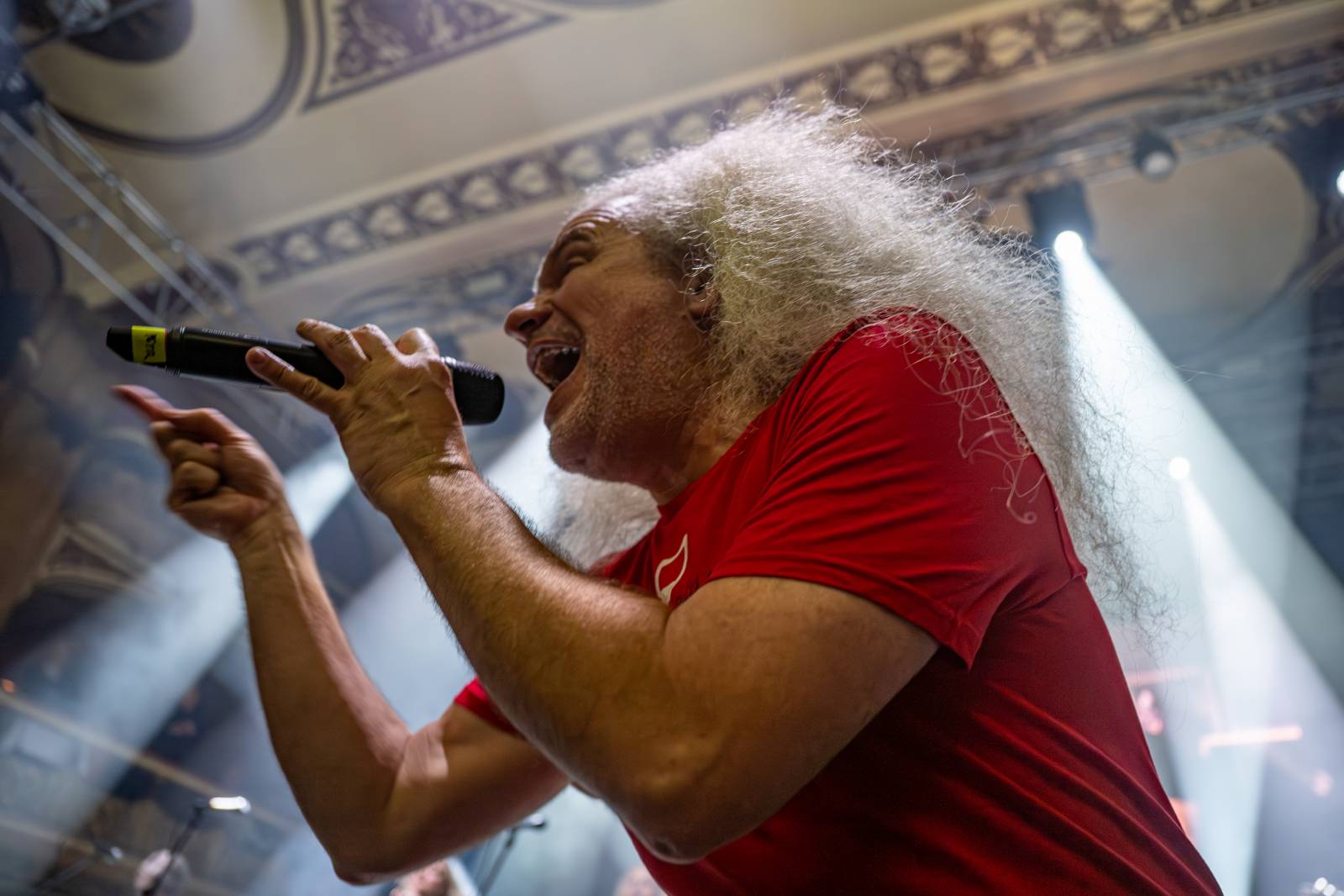 Jasná Páka a Hudba Praha bavily fanoušky téměř do půlnoci, v Lucerně vzpomínaly na Michala Ambrože