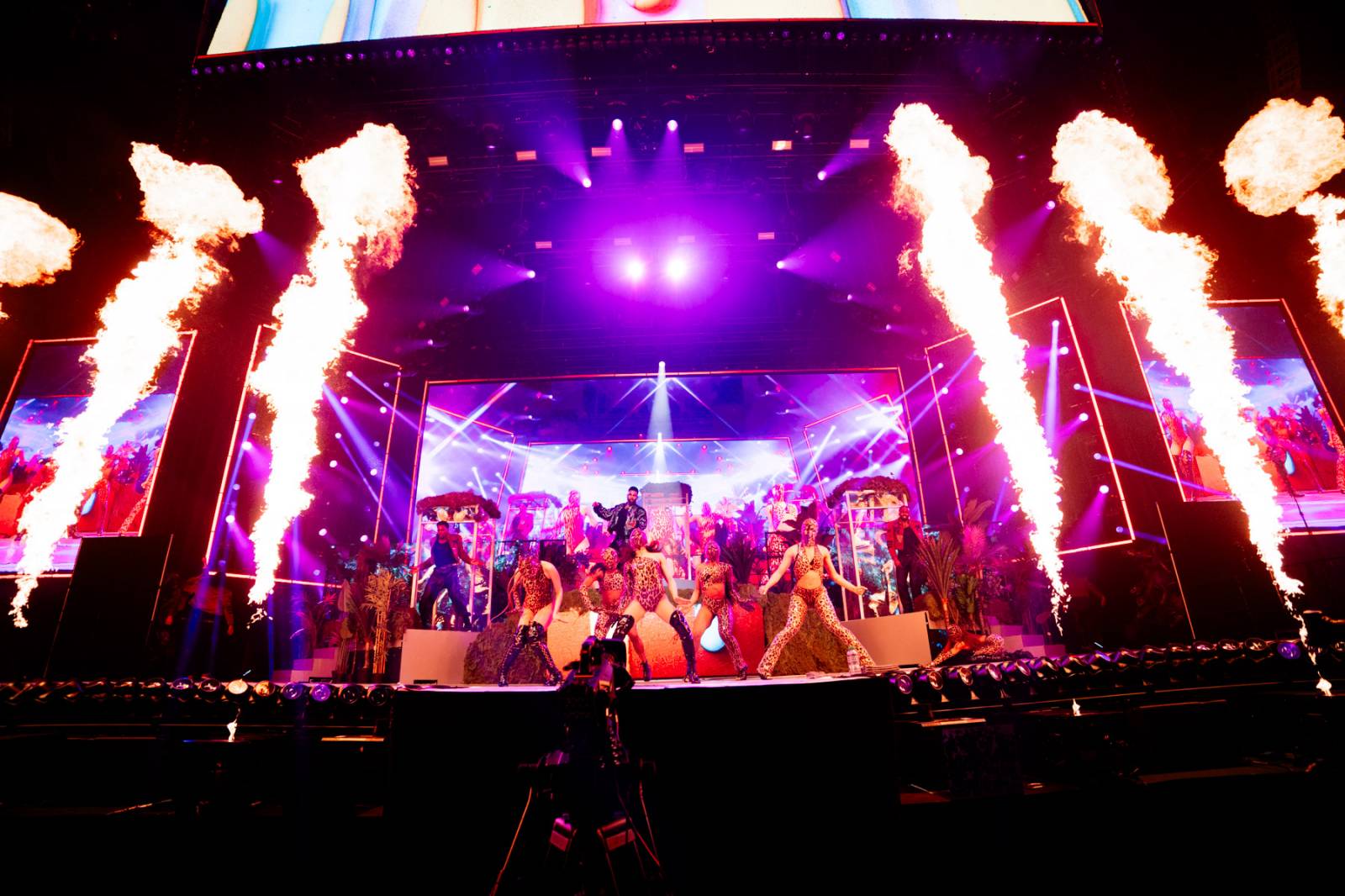 Jason Derulo se vrátil do Prahy. Pro fanoušky si připravil show plnou tance, která zvedla fanoušky ze sedadel