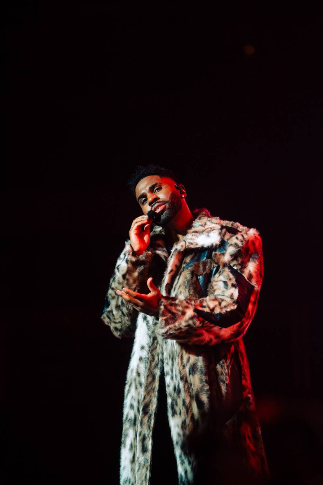 Jason Derulo se vrátil do Prahy. Pro fanoušky si připravil show plnou tance, která zvedla fanoušky ze sedadel