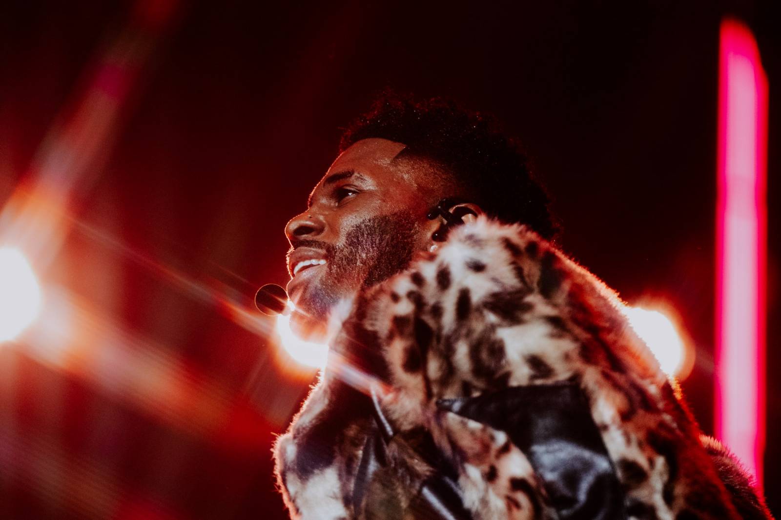 Jason Derulo se vrátil do Prahy. Pro fanoušky si připravil show plnou tance, která zvedla fanoušky ze sedadel