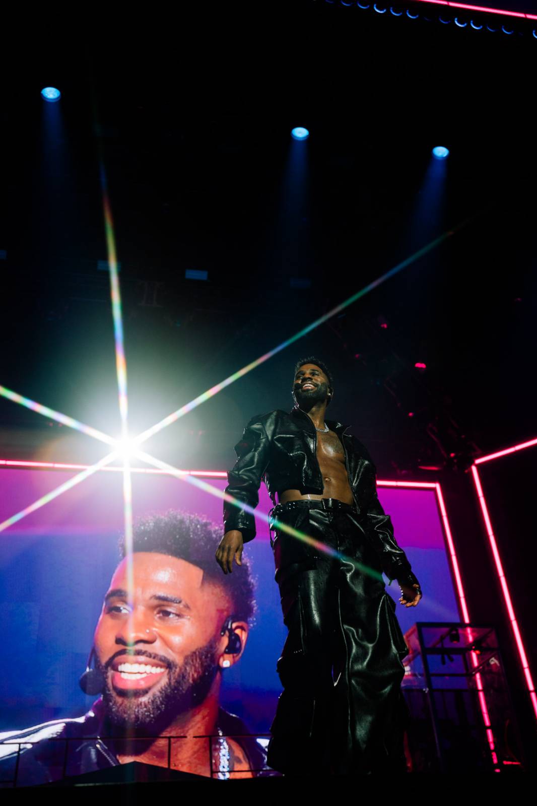 Jason Derulo se vrátil do Prahy. Pro fanoušky si připravil show plnou tance, která zvedla fanoušky ze sedadel