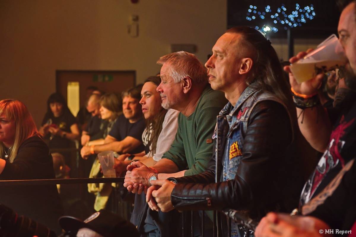 Visací zámek přivezl do plzeňské Šeříkovky Kroniku punku. Fanoušky provedl celou svou tvorbou