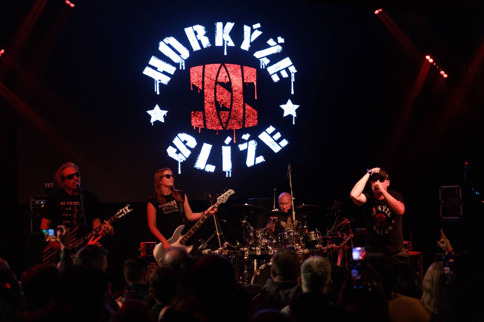 Horkýže Slíže opět vyprodali Lucerna Music Bar. Slovenská legenda předvedla v Praze energickou show
