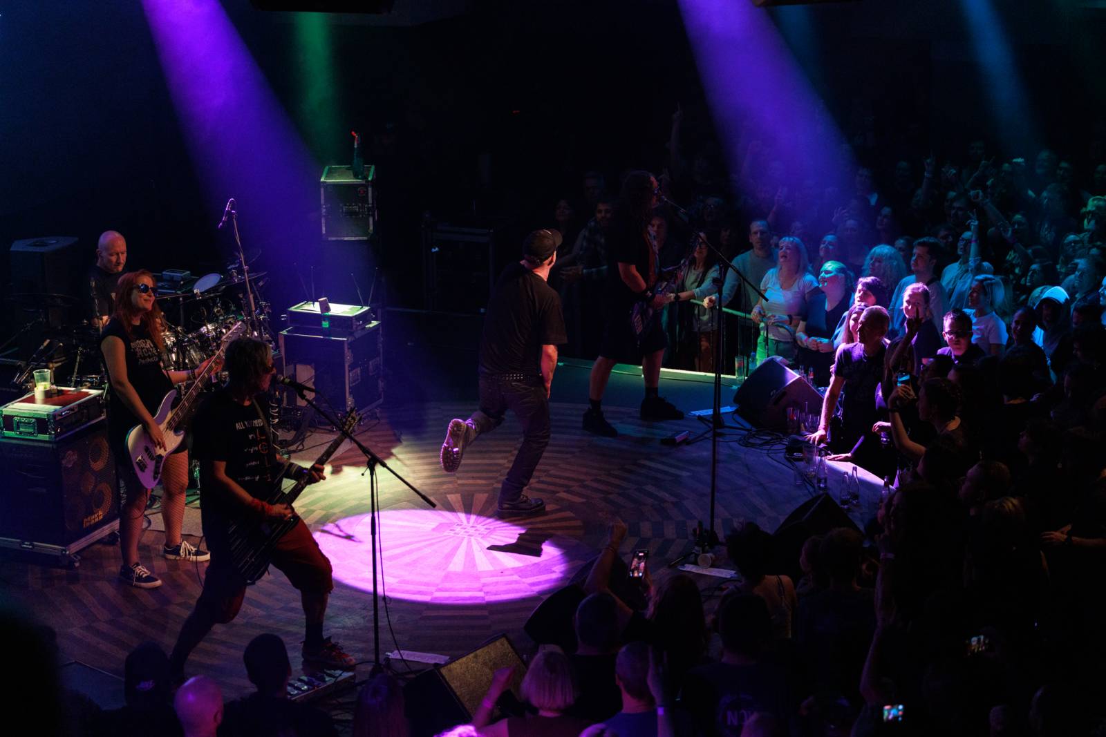 Horkýže Slíže opět vyprodali Lucerna Music Bar. Slovenská legenda předvedla v Praze energickou show