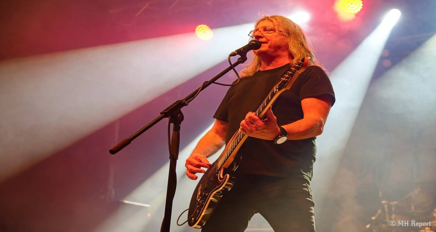 Alkehol rozhýbal plzeňskou Šeříkovku, večer otevřel havířovský Bastard