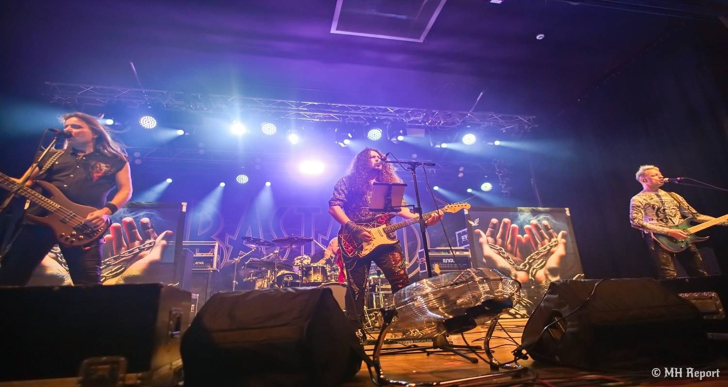 Alkehol rozhýbal plzeňskou Šeříkovku, večer otevřel havířovský Bastard