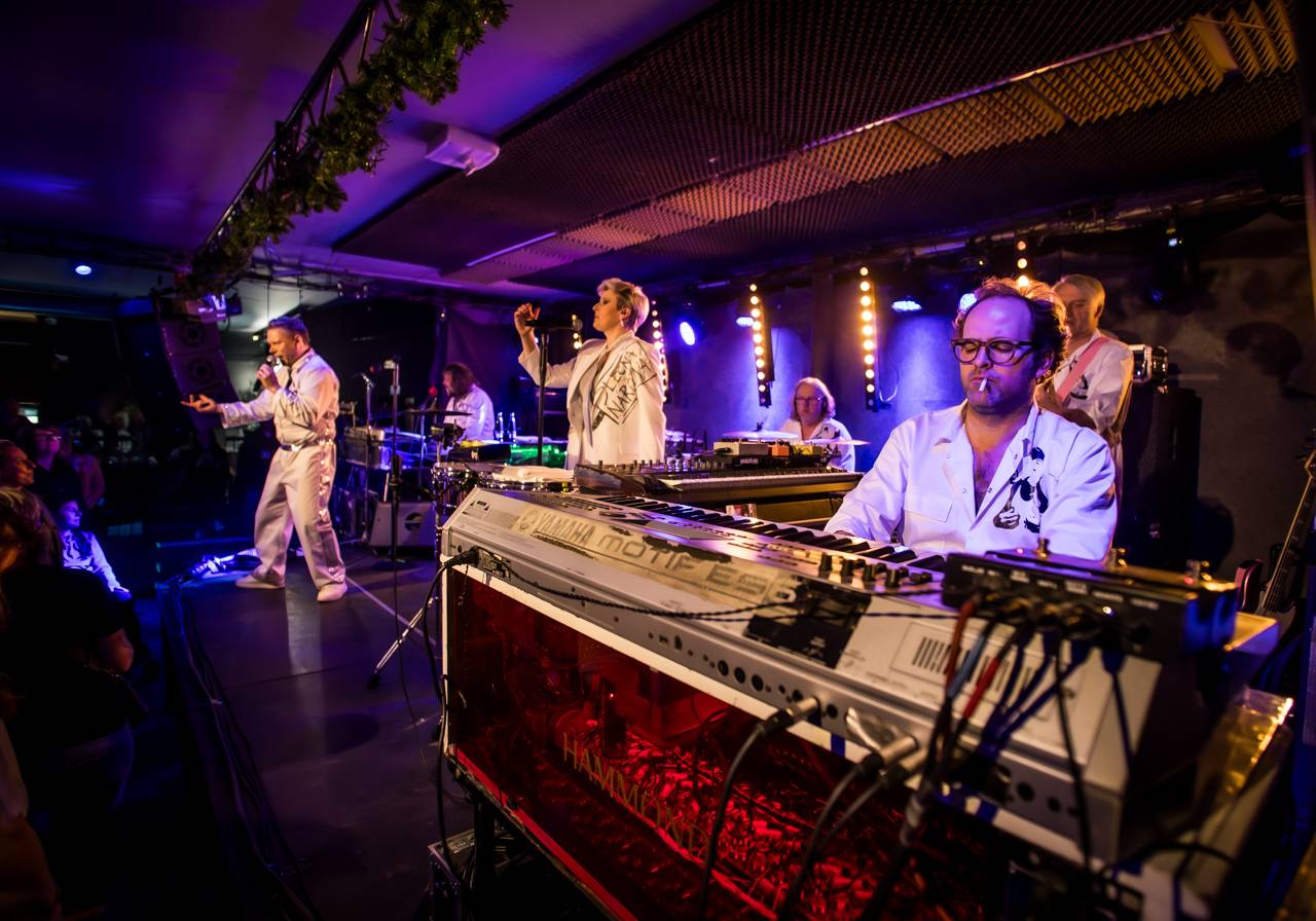 Holky, proberte se! Monkey Business se na jarním turné podívali i do Plzně