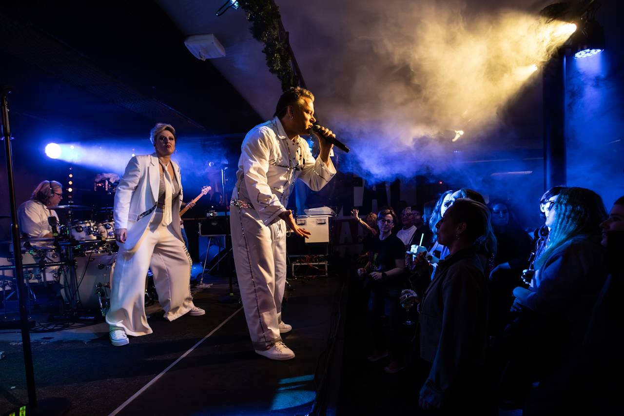 Holky, proberte se! Monkey Business se na jarním turné podívali i do Plzně