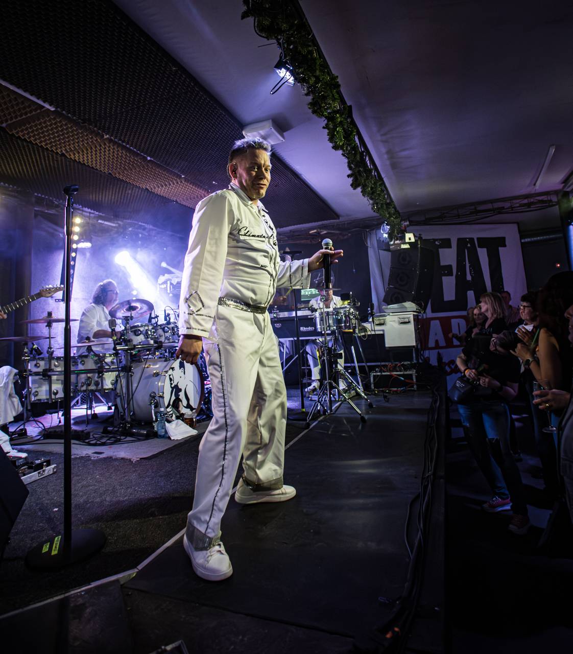 Holky, proberte se! Monkey Business se na jarním turné podívali i do Plzně