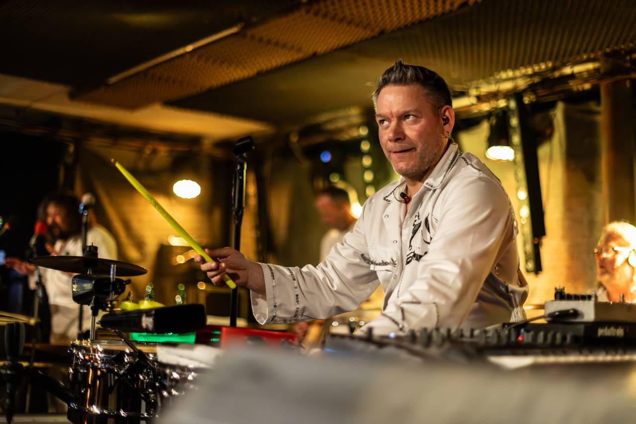 Holky, proberte se! Monkey Business se na jarním turné podívali i do Plzně