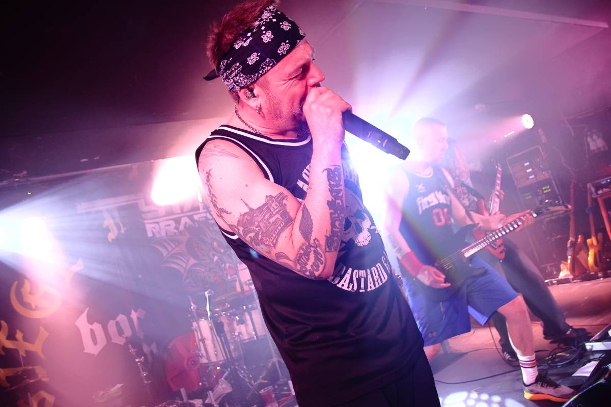 Hardcore nářez v Rock Café. Status Praesents oslavili 30 let a pokřtili singl Ready To Fly