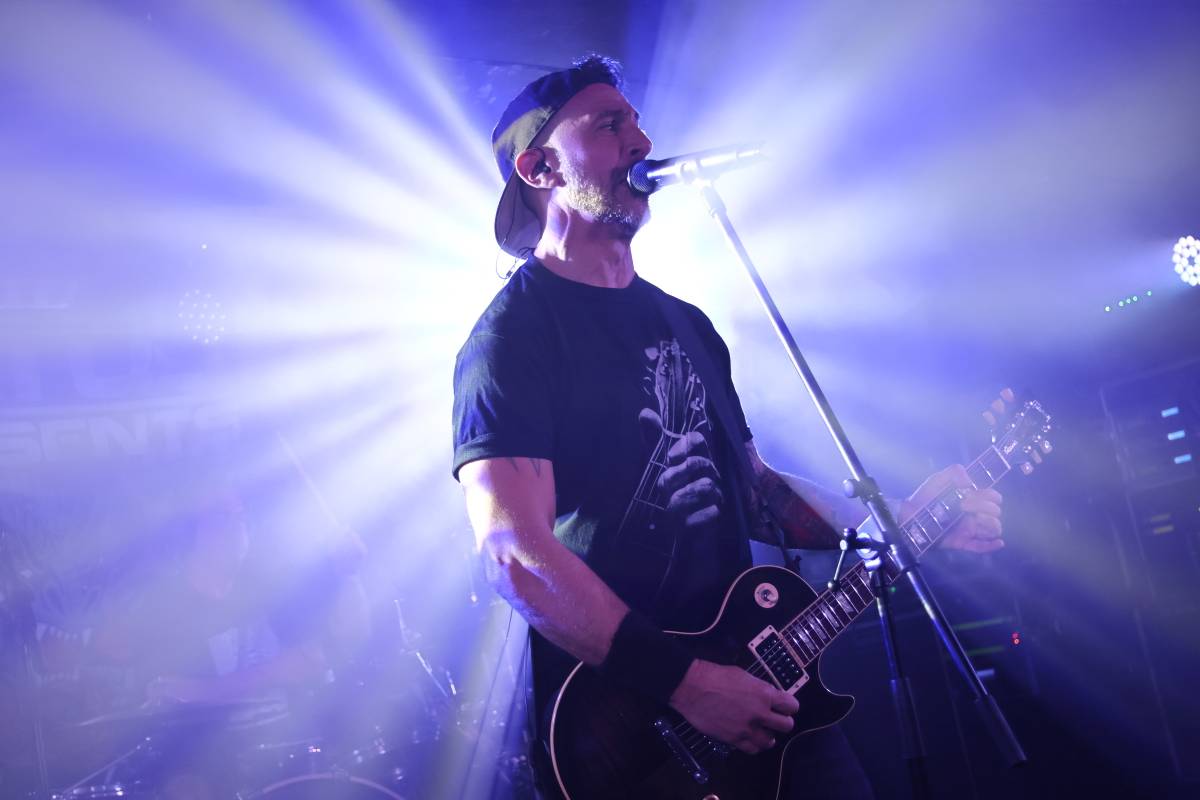 Hardcore nářez v Rock Café. Status Praesents oslavili 30 let a pokřtili singl Ready To Fly