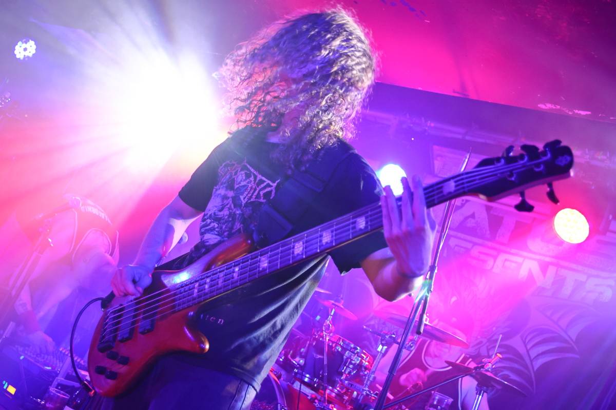 Hardcore nářez v Rock Café. Status Praesents oslavili 30 let a pokřtili singl Ready To Fly