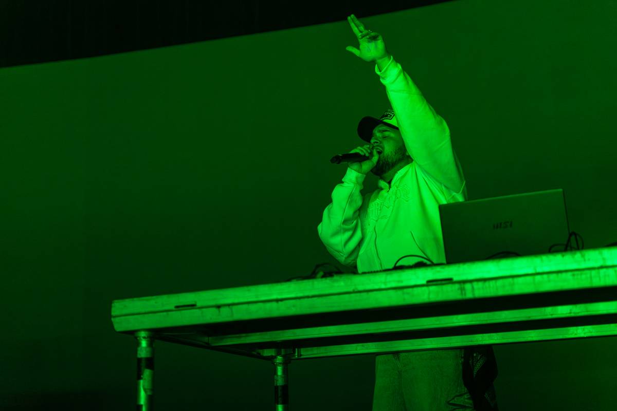 Pam Rabbit má za sebou životní show. Fanoušky ve Foru Karlín vzala do utopického světa