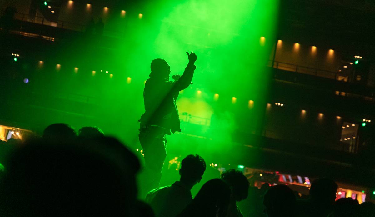 Pam Rabbit má za sebou životní show. Fanoušky ve Foru Karlín vzala do utopického světa