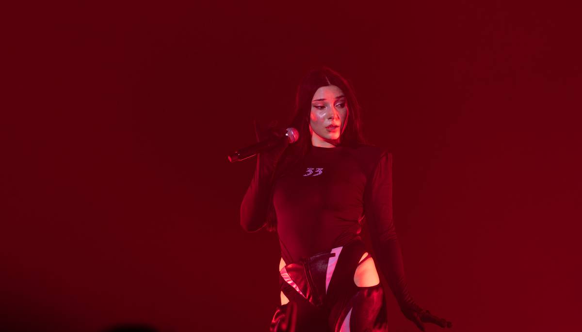 Pam Rabbit má za sebou životní show. Fanoušky ve Foru Karlín vzala do utopického světa