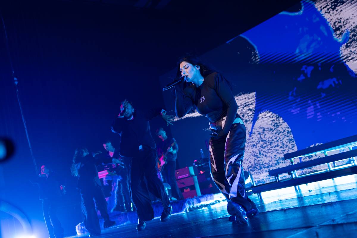 Pam Rabbit má za sebou životní show. Fanoušky ve Foru Karlín vzala do utopického světa