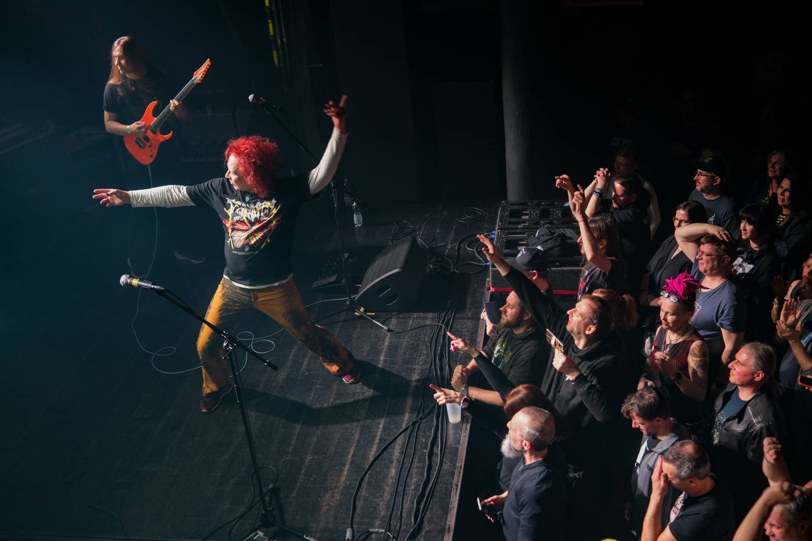 Waltari rozpoutali večer, na který se nezapomíná: crowdsurfing, tři přídavky a publikum v jednom rytmu