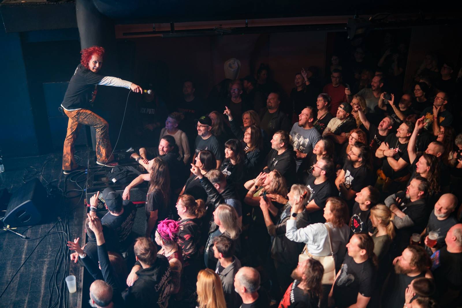 Waltari rozpoutali večer, na který se nezapomíná: crowdsurfing, tři přídavky a publikum v jednom rytmu