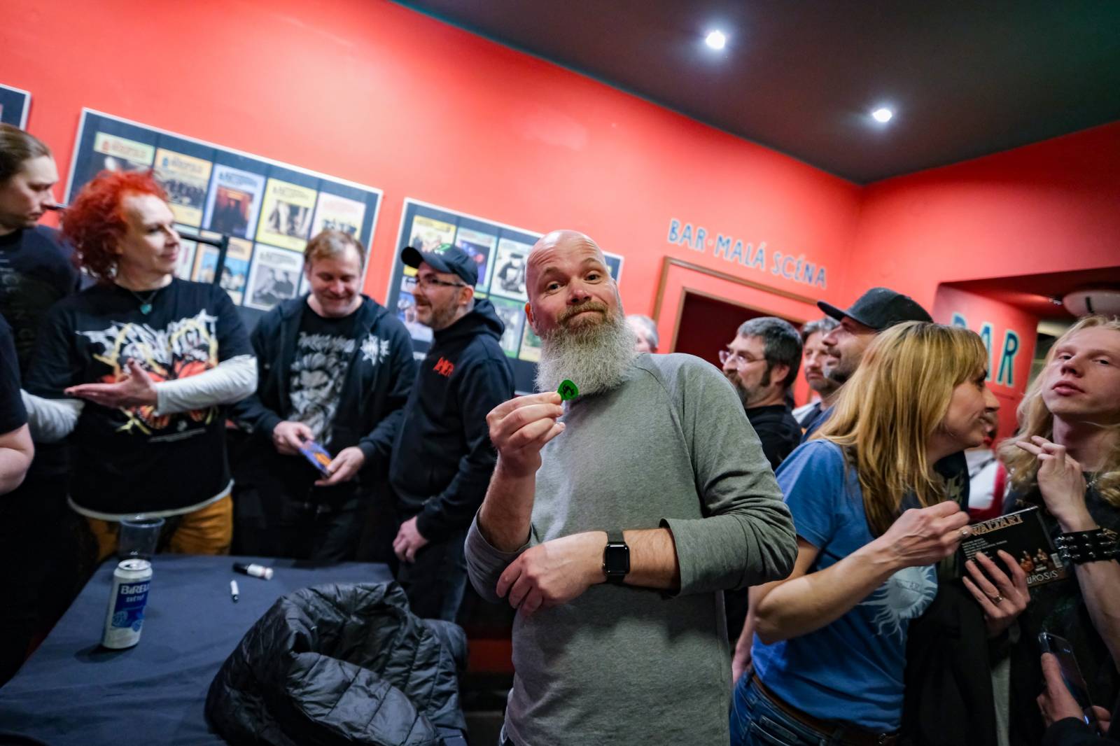 Waltari rozpoutali večer, na který se nezapomíná: crowdsurfing, tři přídavky a publikum v jednom rytmu