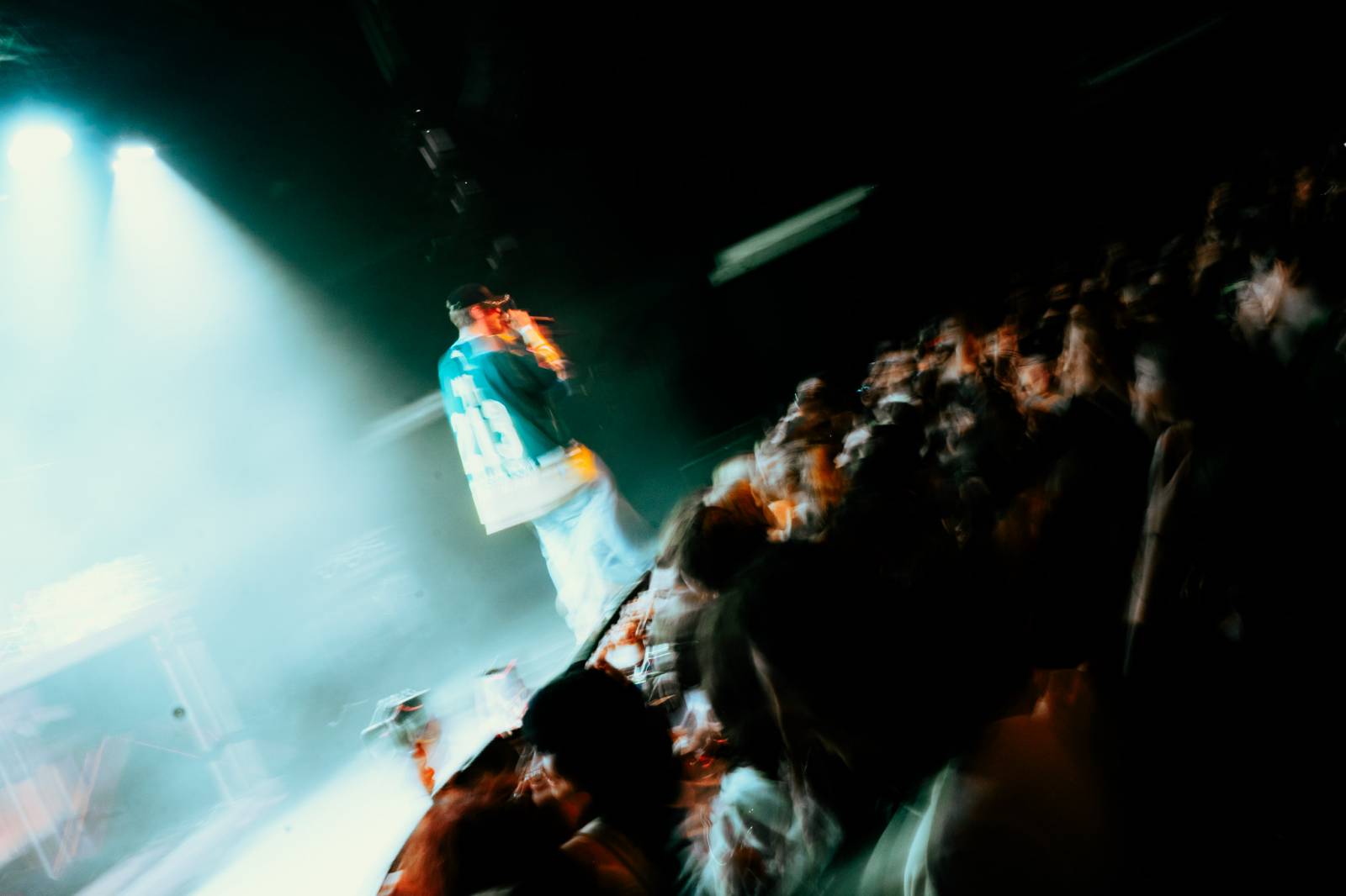 Mat213 a Gufrau s Victorem Kalem přivezli svou tour na Flédu v Brně, hostoval jim Rohony