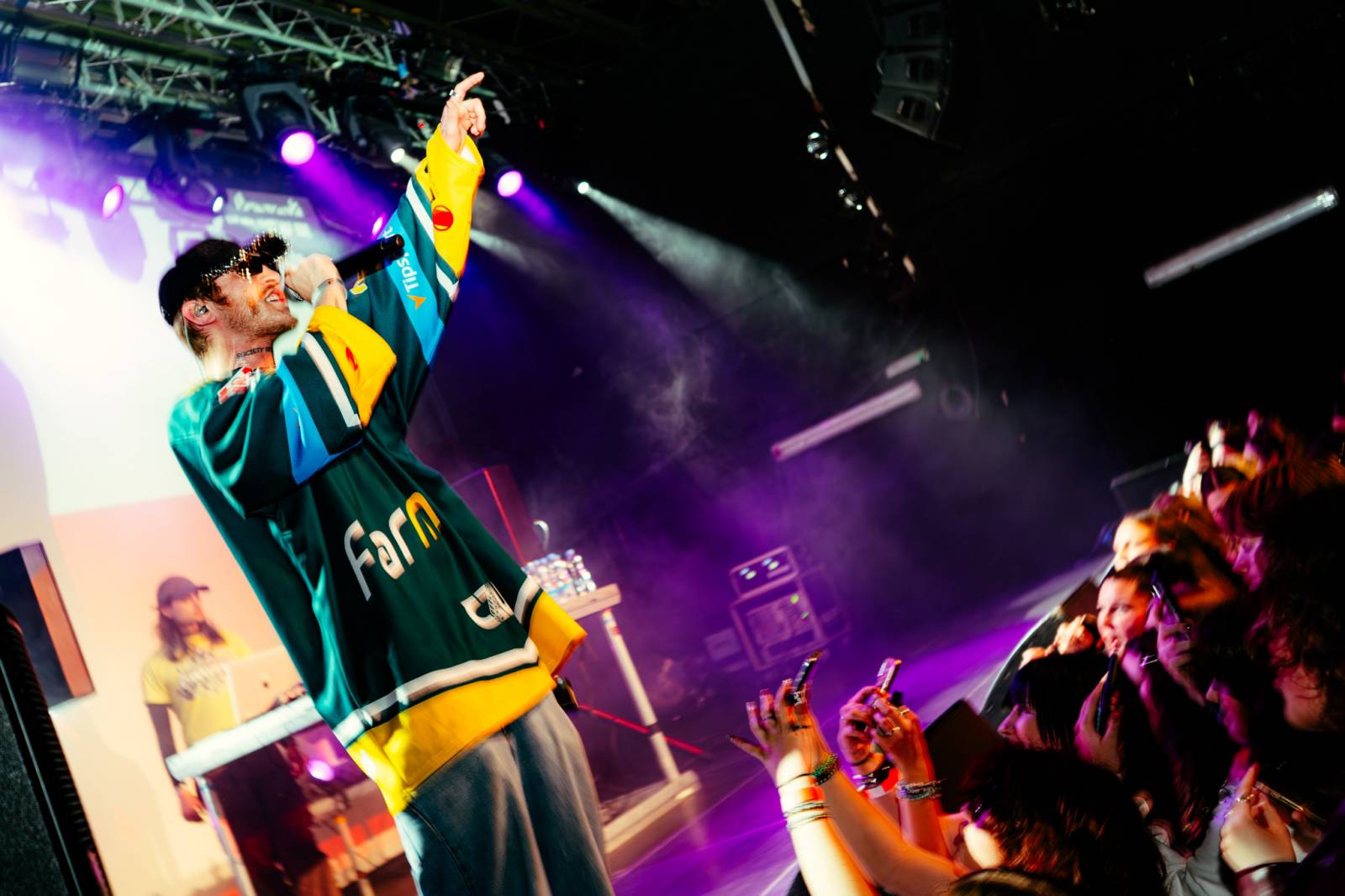 Mat213 a Gufrau s Victorem Kalem přivezli svou tour na Flédu v Brně, hostoval jim Rohony