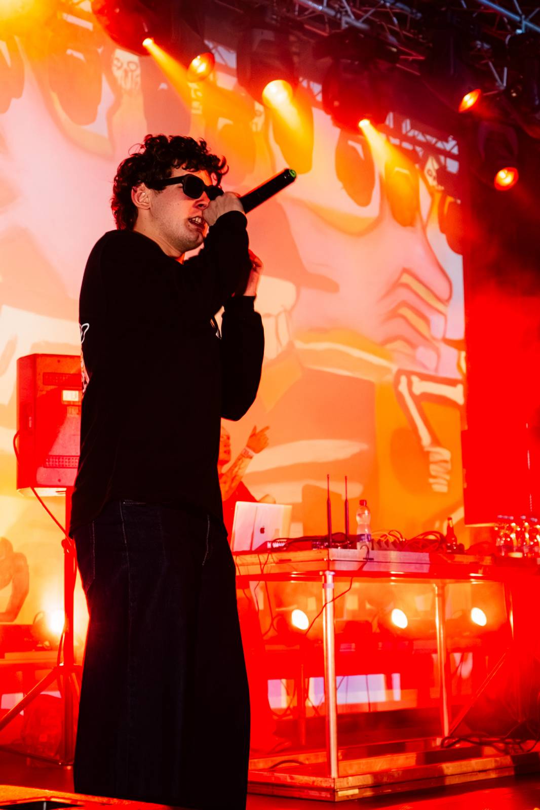 Mat213 a Gufrau s Victorem Kalem přivezli svou tour na Flédu v Brně, hostoval jim Rohony