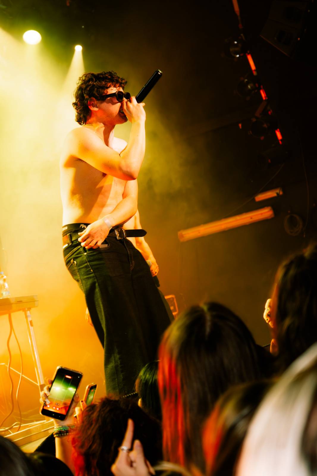 Mat213 a Gufrau s Victorem Kalem přivezli svou tour na Flédu v Brně, hostoval jim Rohony