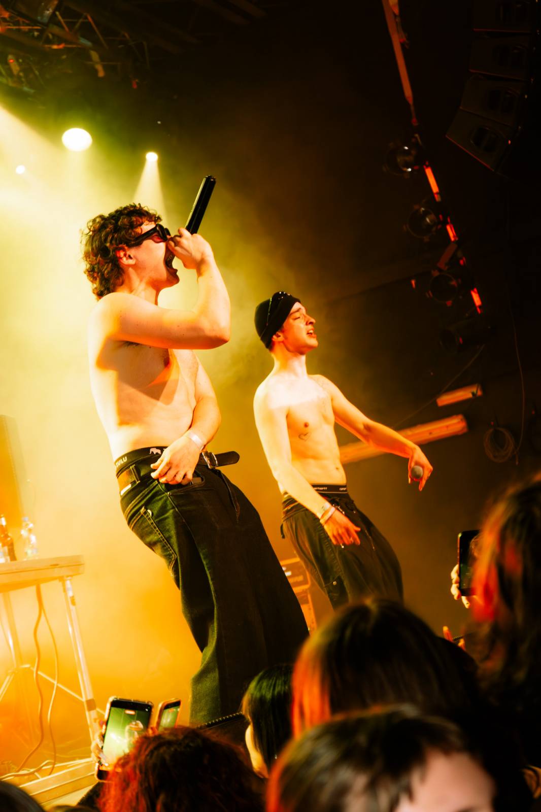 Mat213 a Gufrau s Victorem Kalem přivezli svou tour na Flédu v Brně, hostoval jim Rohony