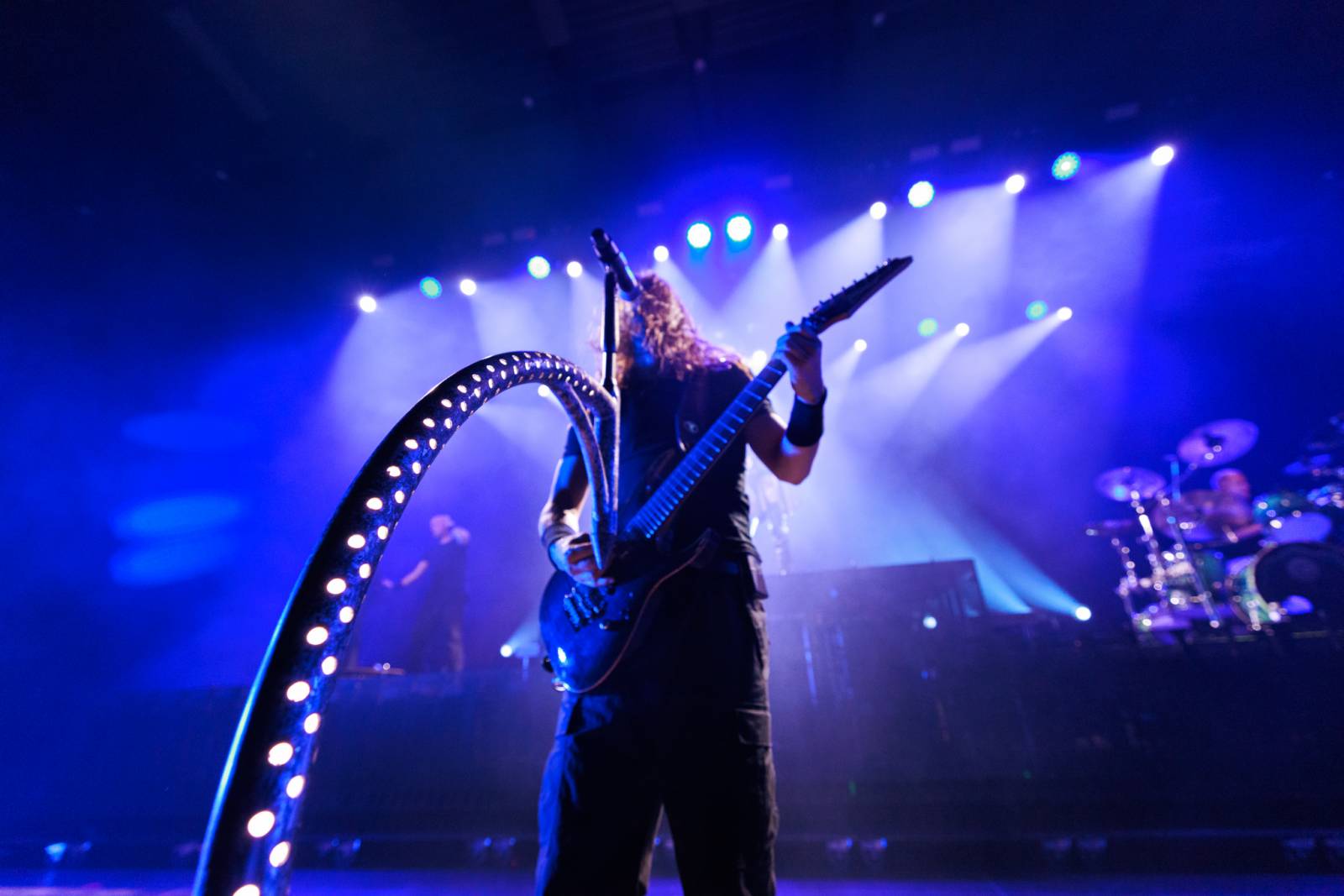 Monumentální show a silné skladby. Epica a Amaranthe dorazili do Fora Karlín, doprovodila je Charlotte Wessels 