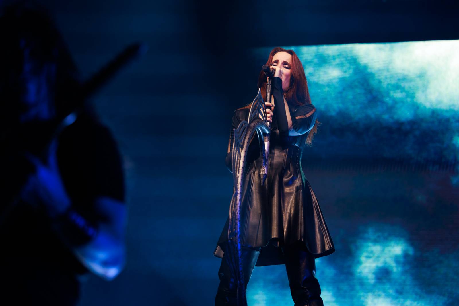 Monumentální show a silné skladby. Epica a Amaranthe dorazili do Fora Karlín, doprovodila je Charlotte Wessels 