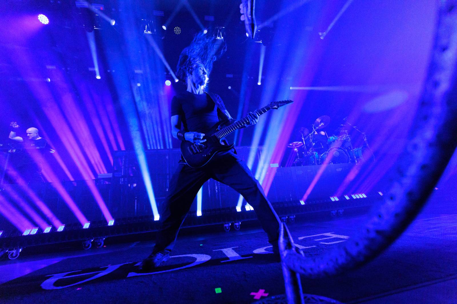 Monumentální show a silné skladby. Epica a Amaranthe dorazili do Fora Karlín, doprovodila je Charlotte Wessels 