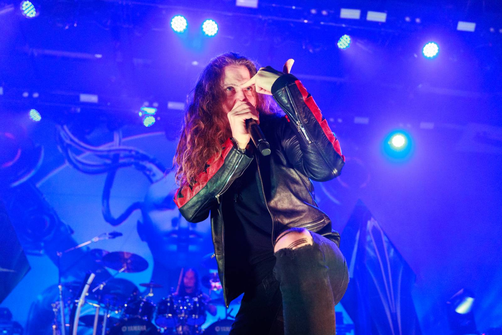 Monumentální show a silné skladby. Epica a Amaranthe dorazili do Fora Karlín, doprovodila je Charlotte Wessels 