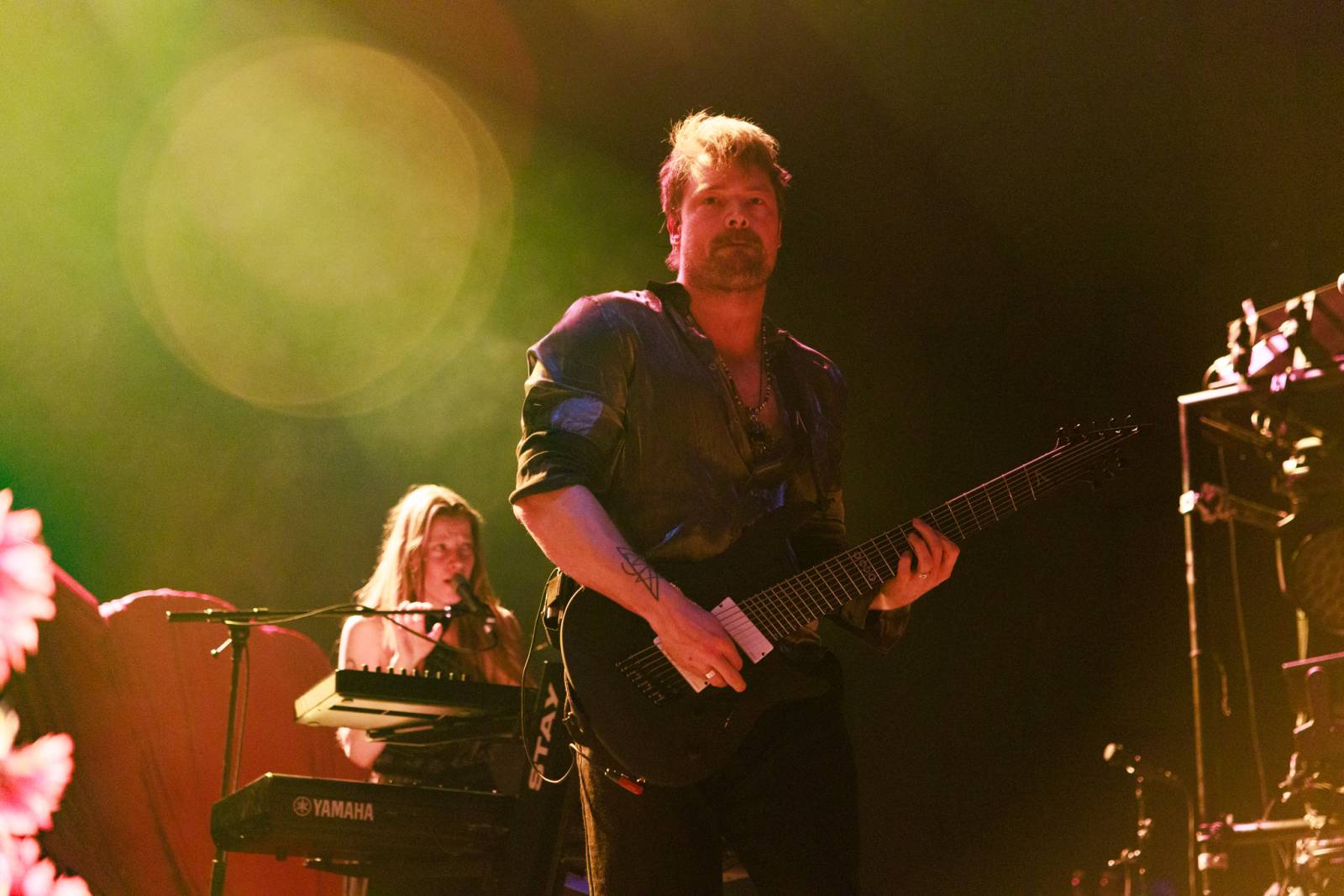 Monumentální show a silné skladby. Epica a Amaranthe dorazili do Fora Karlín, doprovodila je Charlotte Wessels 