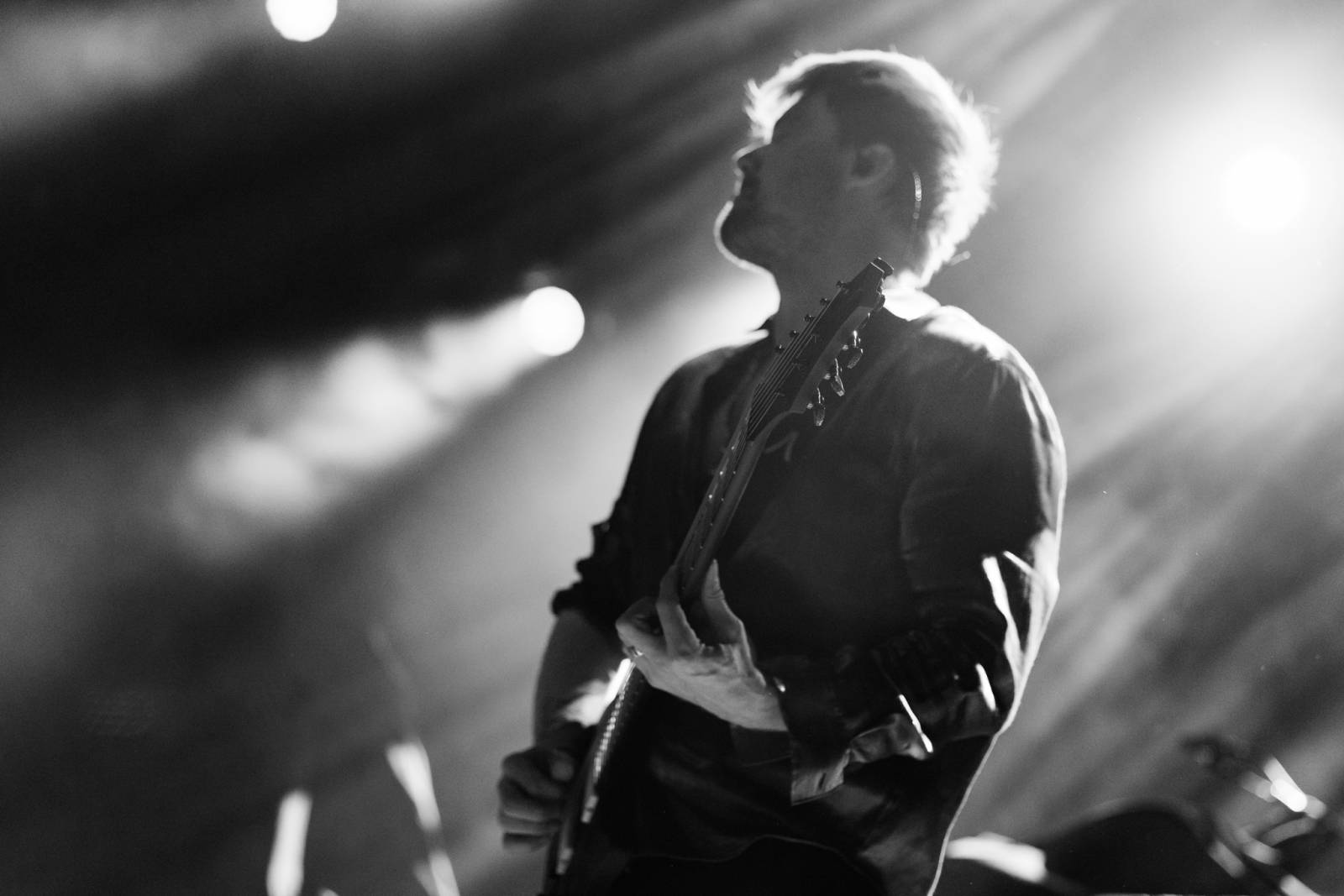 Monumentální show a silné skladby. Epica a Amaranthe dorazili do Fora Karlín, doprovodila je Charlotte Wessels 